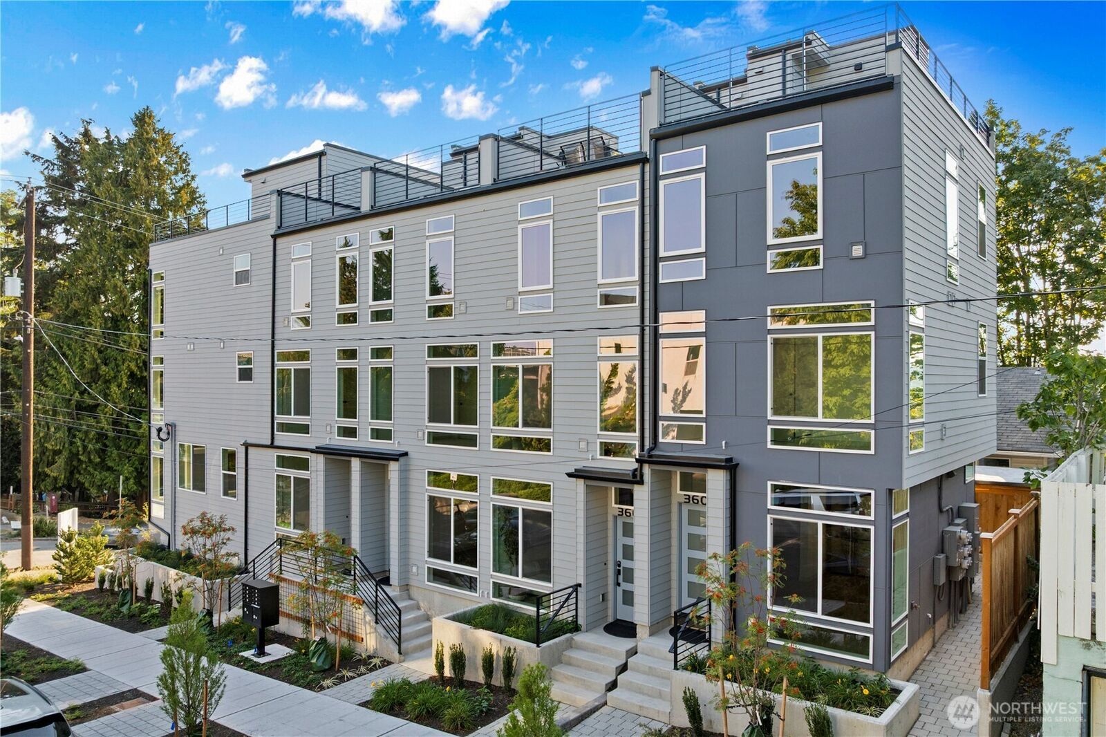 Property Photo: 3607 Linden Avenue N WA 98103