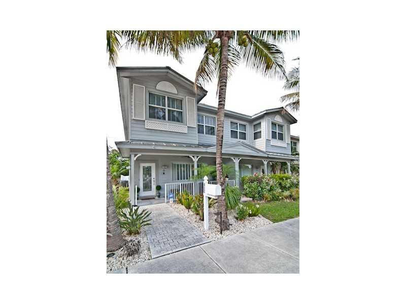Property Photo: 412 NE 21st Court 412 FL 33305