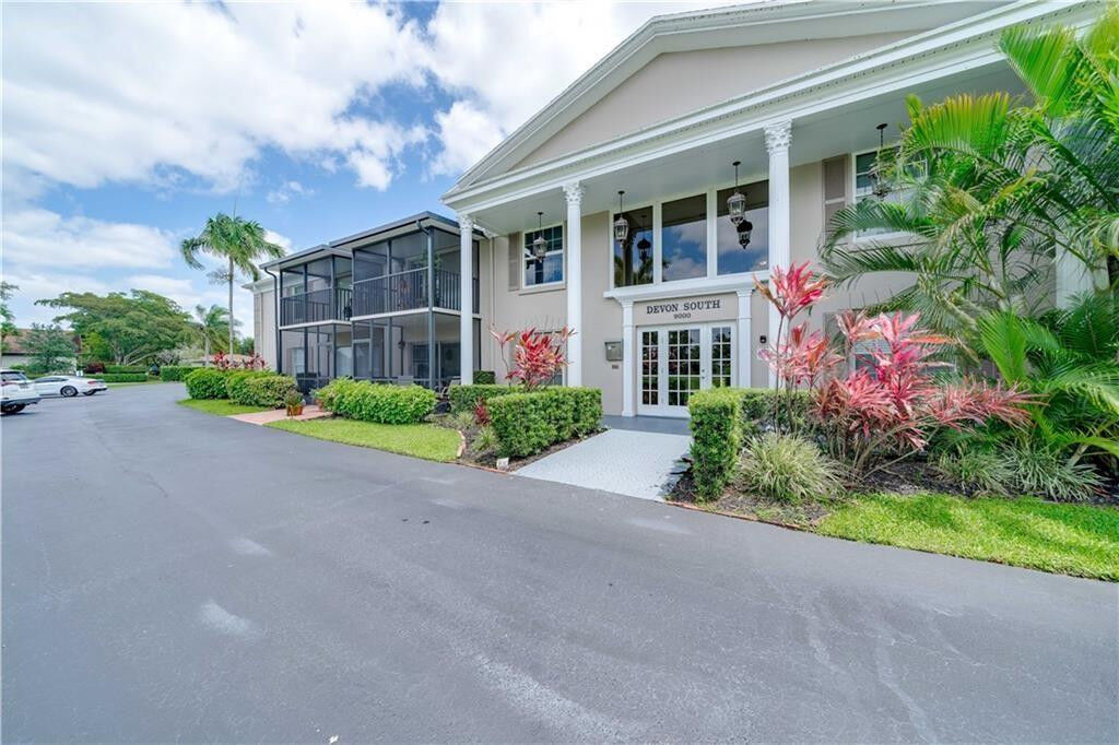 Property Photo:  9000 Jacaranda Lane 206  FL 33324 