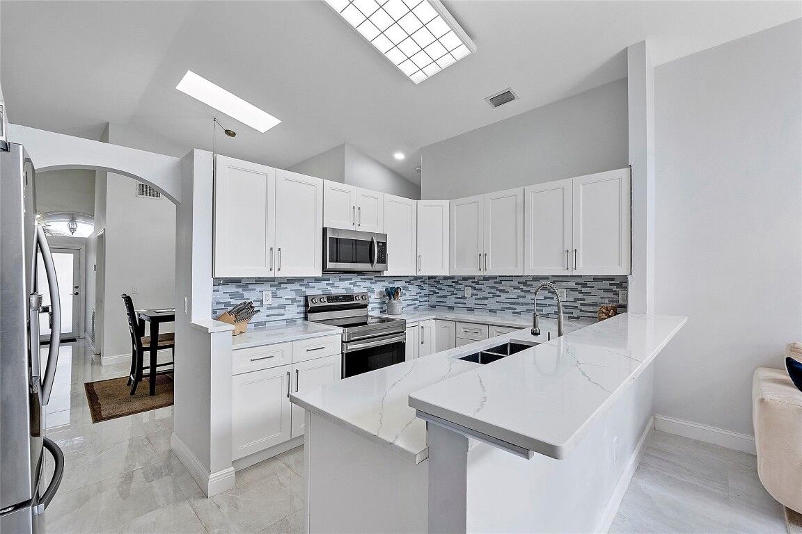 Property Photo:  5544 NW 54th Circle  FL 33073 