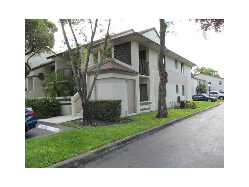 Property Photo:  5521 Courtyard Drive 5521  FL 33063 
