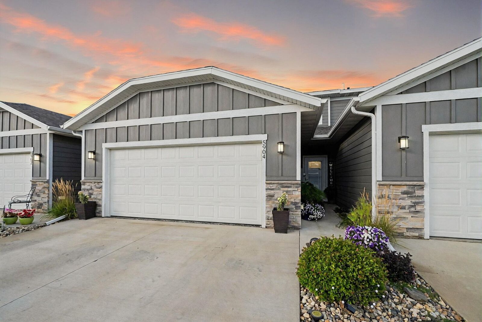 Property Photo:  5904 S Whisper Creek Pl Place  SD 57106 