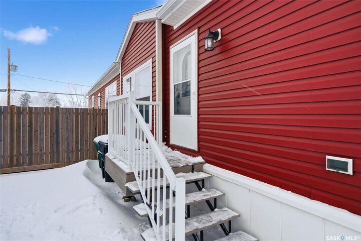 Property Photo:  61 Walters Court  SK S0G 3Z0 