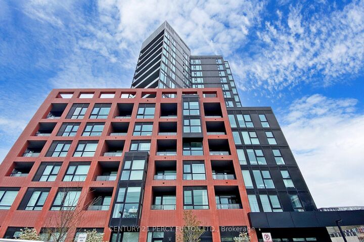 Photo de la propriété:  8 Tippett Road 1305  ON M3H 0E7 