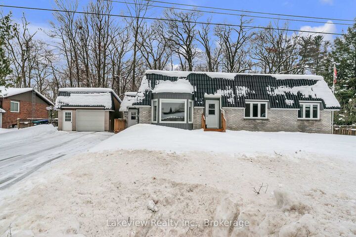 3914 Rosemary Lane W — photo 1