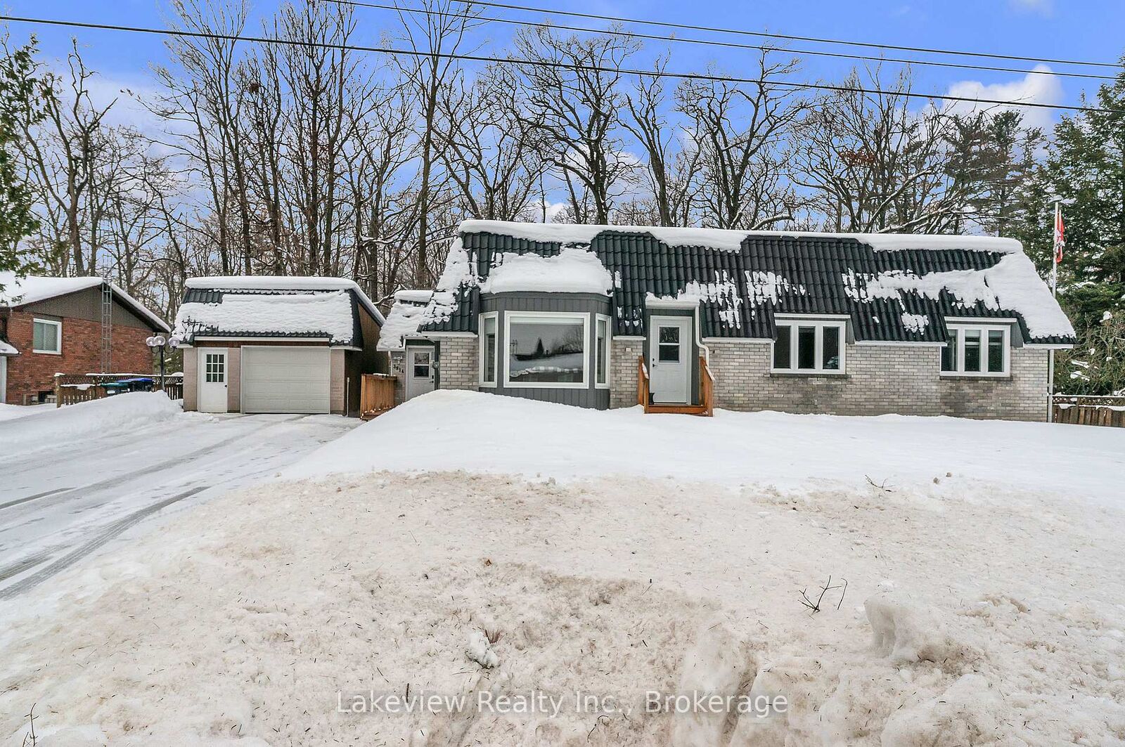 Property Photo: 3914 Rosemary Lane W ON L9S 2L6