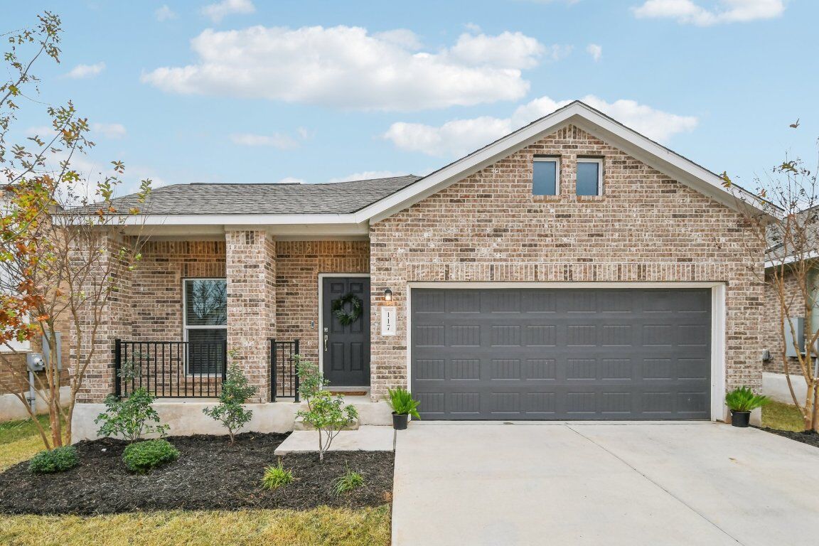 Property Photo: 117 Badillo Way TX 78602