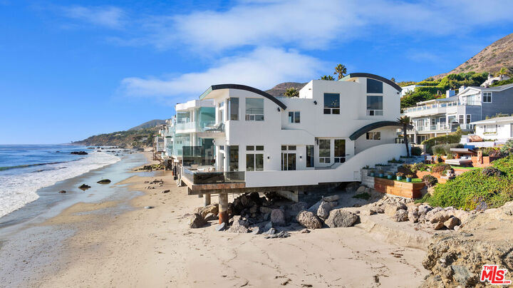Property Photo:  31626 Sea Level Dr  CA 90265 