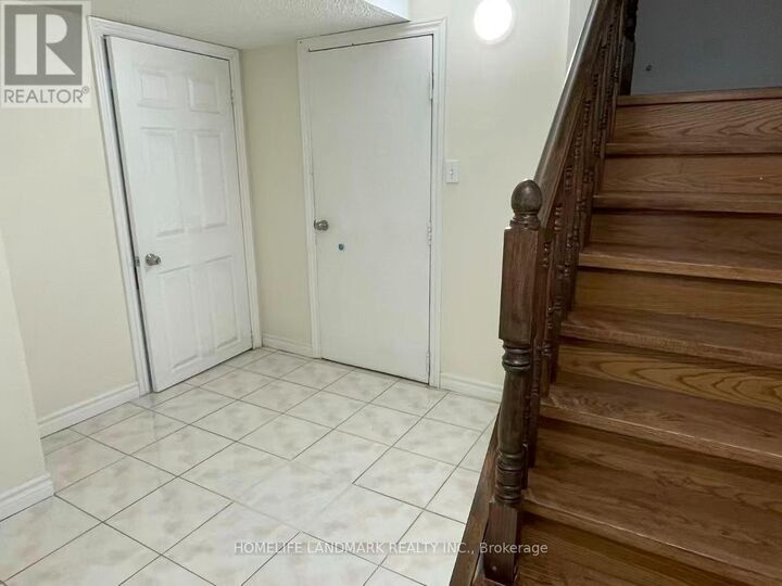 Property Photo: 73 Ketchum Crescent ON L3S 3G3