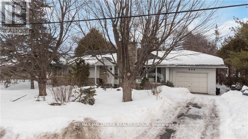 Property Photo: 999 Laporte Street ON K1J 7B2