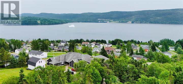 Property Photo:  10 Hillcrest Road  NL  