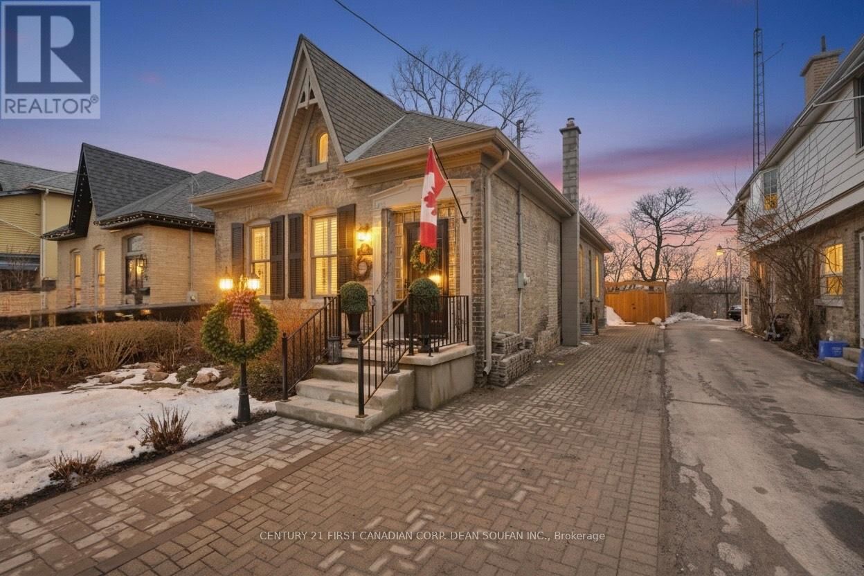 Property Photo:  51 Craig Street  ON N6C 1E9 