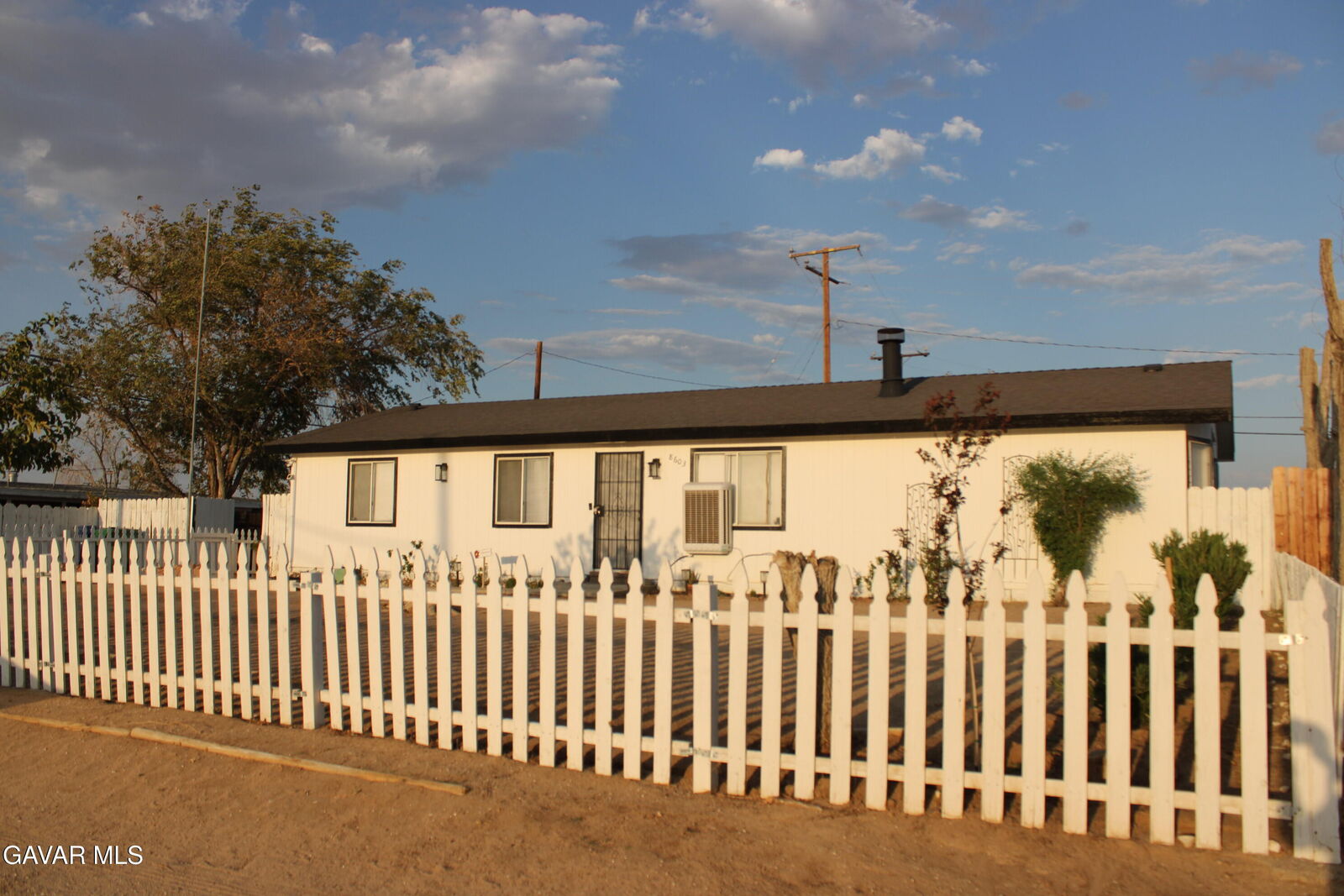 Property Photo:  8603 S Loop Boulevard  CA 93505 