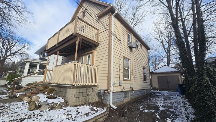 Property Photo: 206 Custer Avenue MI 48912