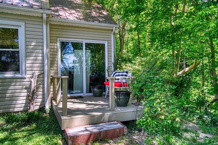 Property Photo:  1 Yorkshire Drive  IN 47630 