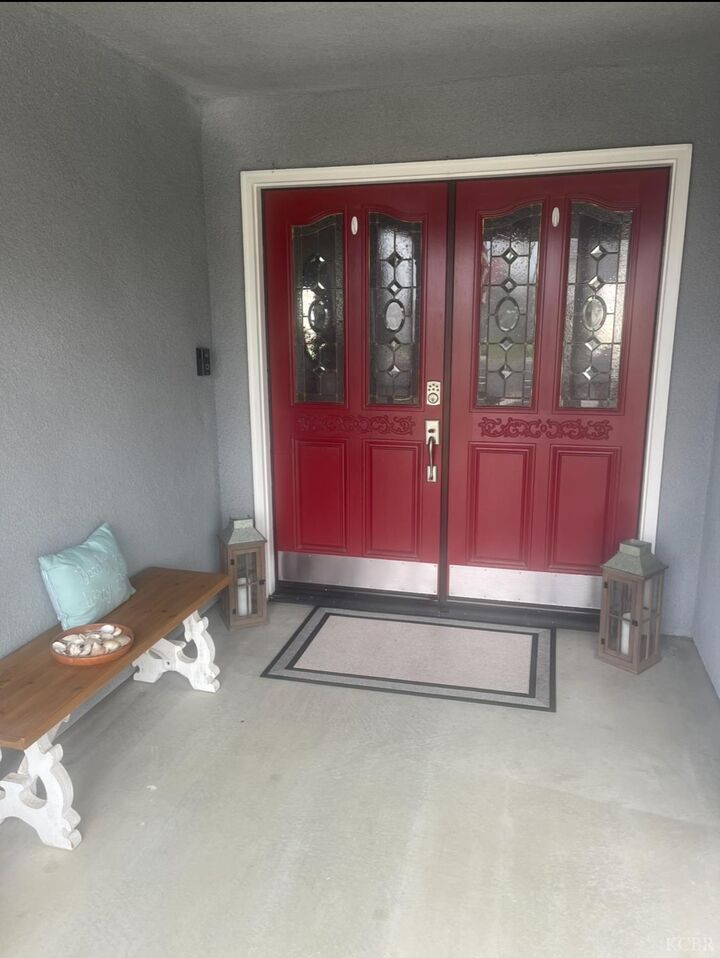 Property Photo: 1235 University Avenue CA 93230