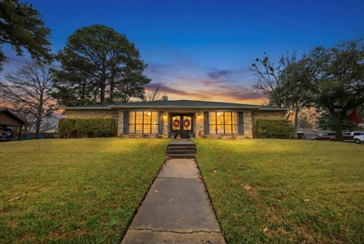 Property Photo:  1606 Timothy St.  TX 75654 