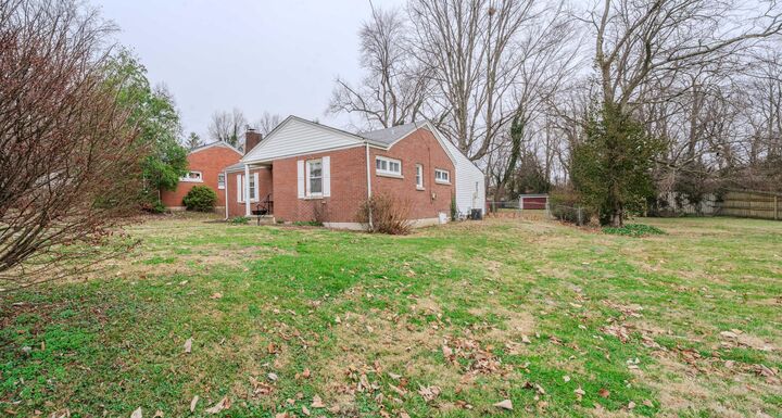 Property Photo:  224 E Cross Street  KY 40347 