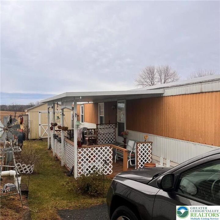 Property Photo:  3101 Newburg Road  PA 18064 