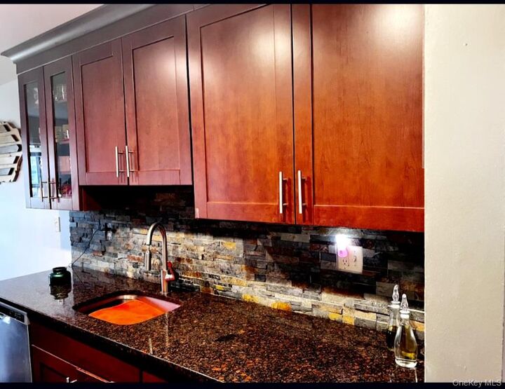 Property Photo:  100 Hillside Drive F6  NY 10941 