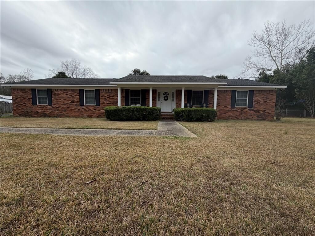 Property Photo:  5174 Roswell Road S  AL 36619 
