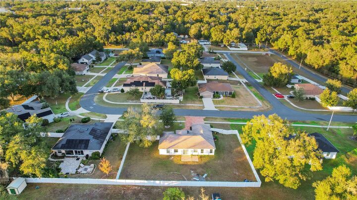 Property Photo: 314 Stone Castle Loop FL 32159