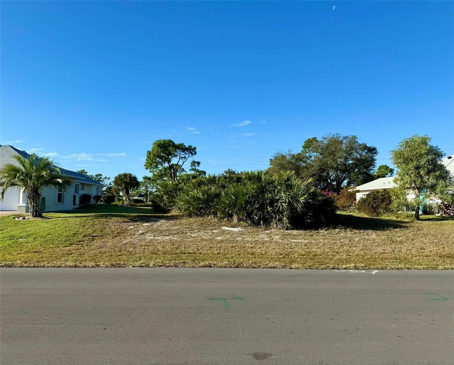 Property Photo:  114 Tournament Road  FL 33947 