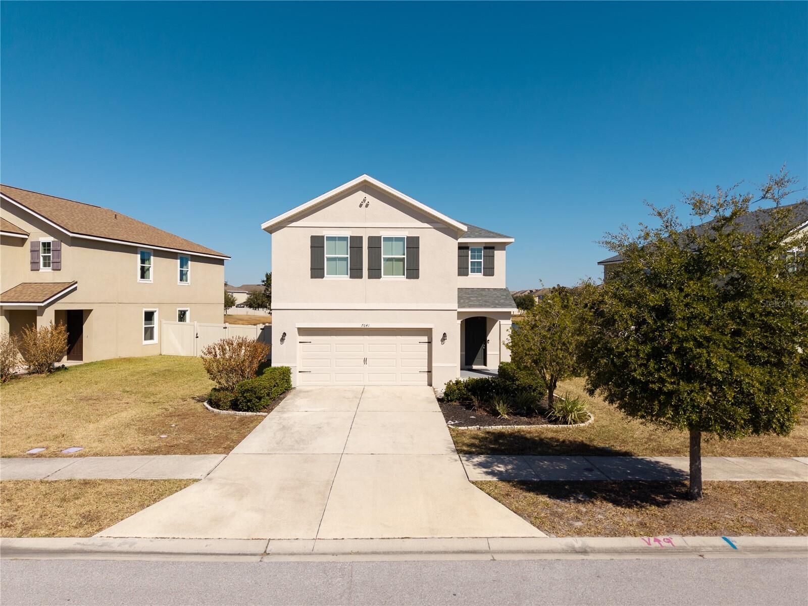 Property Photo: 7641 Tuscan Bay Circle FL 33545