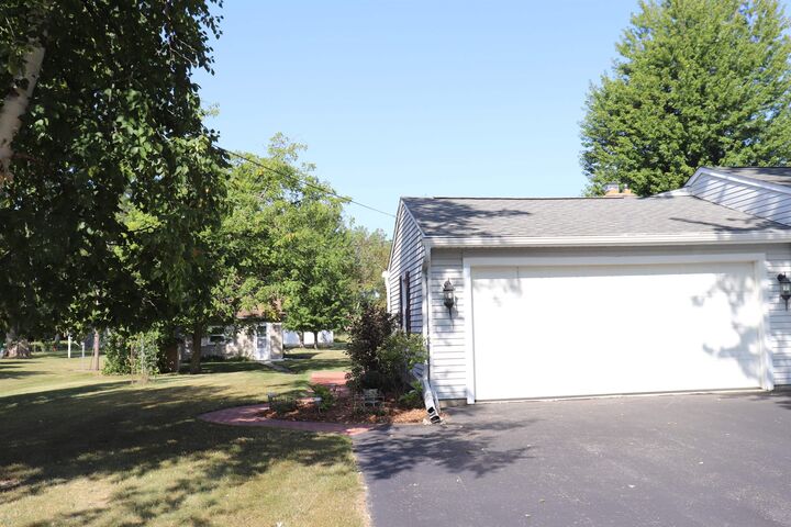 Property Photo: 3378 State St Road MI 48706