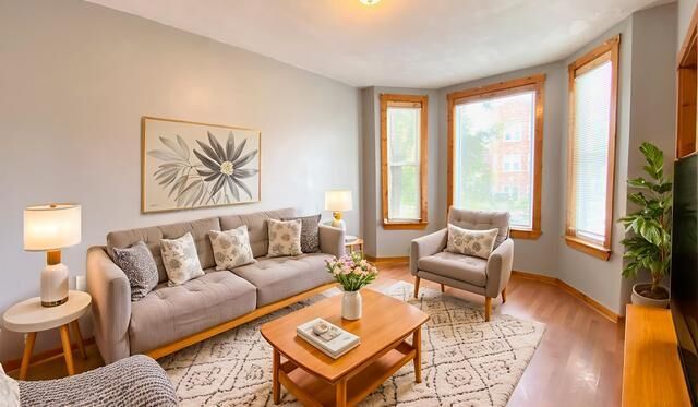 Property Photo:  6833 S Green Street 1  IL 60621 