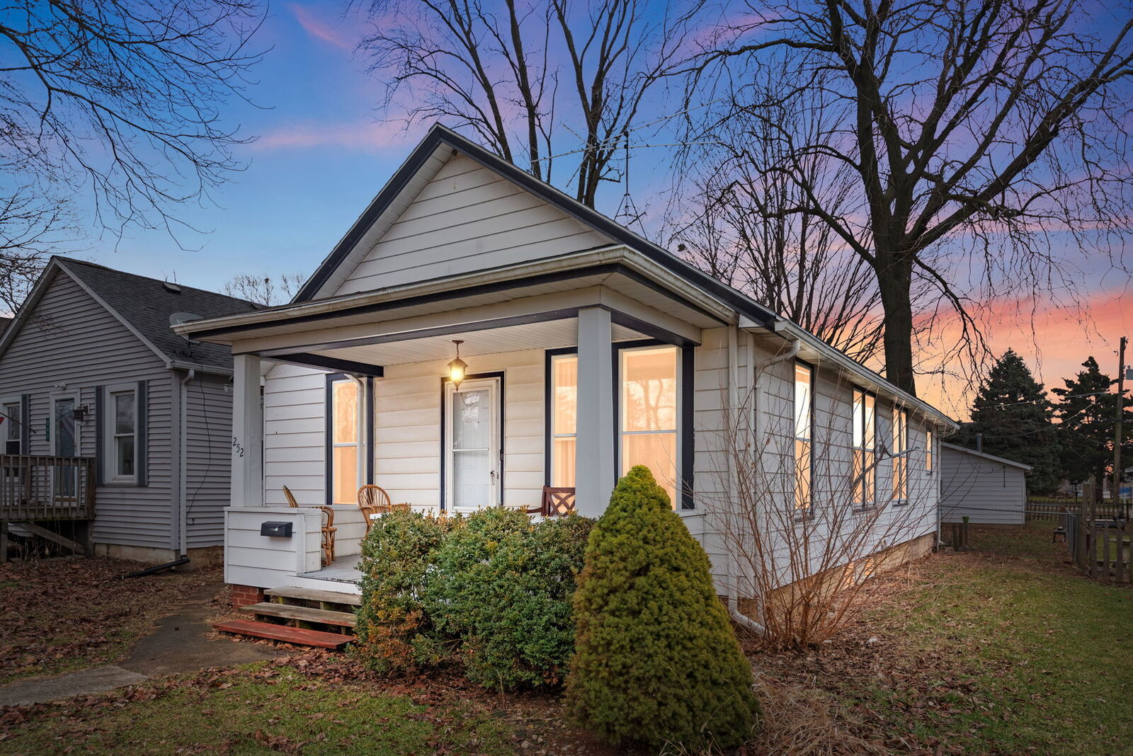 Property Photo:  252 S Oak Street  IL 60950 