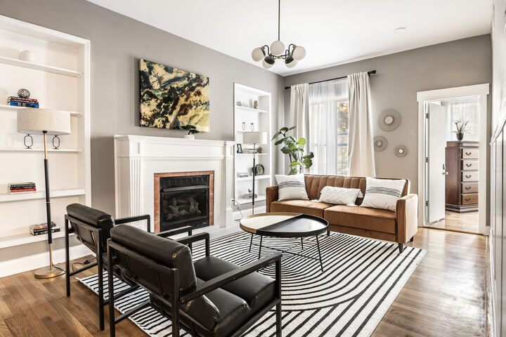 Property Photo:  5017 S Drexel Boulevard 101  IL 60615 