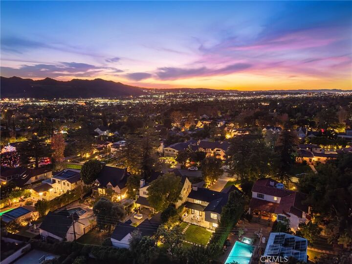 Property Photo: 1558 Hillcrest CA 91202