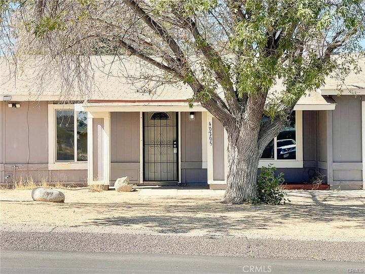 Property Photo: 40205 162nd E CA 93591