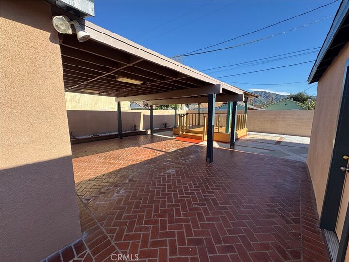 Property Photo:  2210 N Buena Vista  CA 91504 