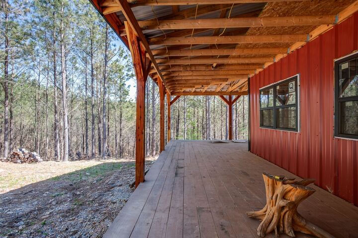 Property Photo:  201 Summit Dr  TN 37096 