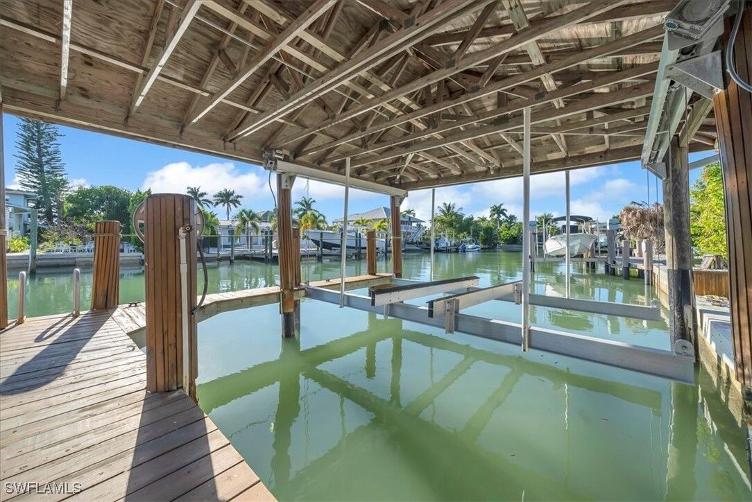 Property Photo:  128 San Salvador Street  FL 34113 