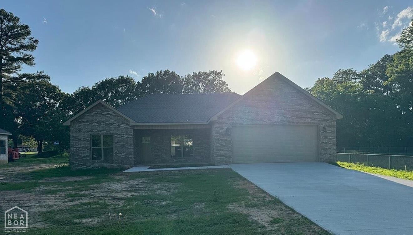 Property Photo:  102 Eason Street  AR 72417 