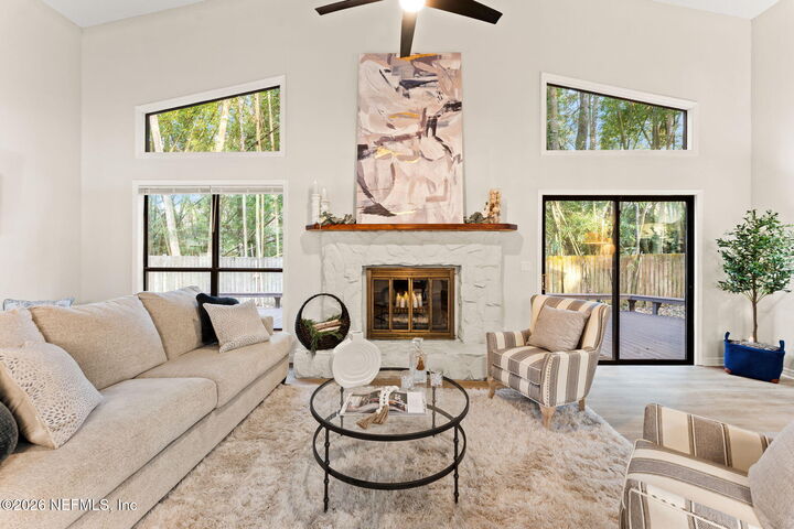 Property Photo: 1875 Live Oak Lane FL 32233