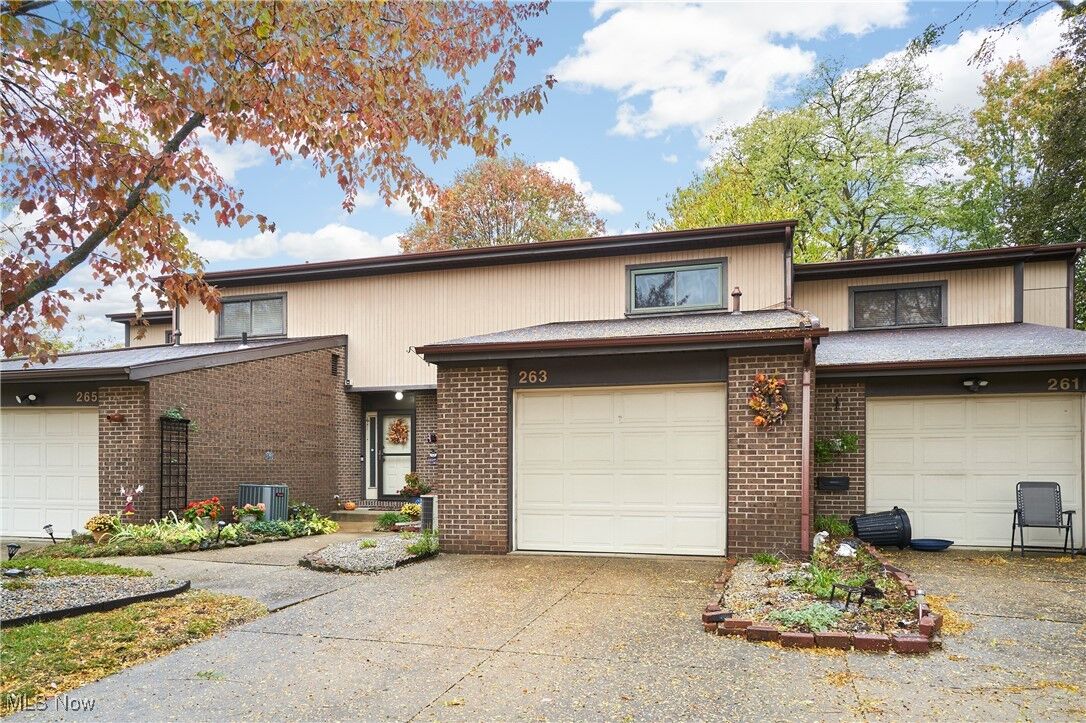 Property Photo:  263 Millcreek Drive  OH 44307 