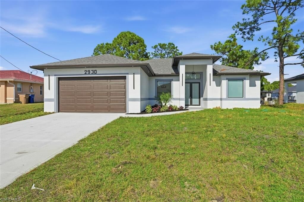 Property Photo:  2930 20th St SW  FL 33976 