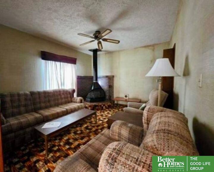 Property Photo:  812 N Platte Avenue  NE 68467 