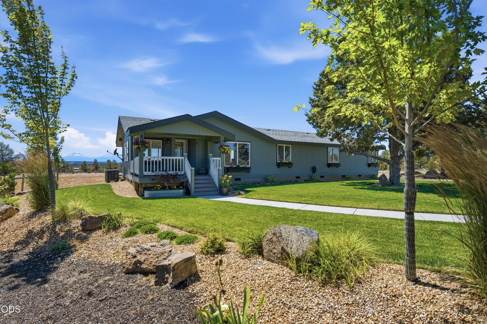 Property Photo: 3250 NW Ice Avenue OR 97760