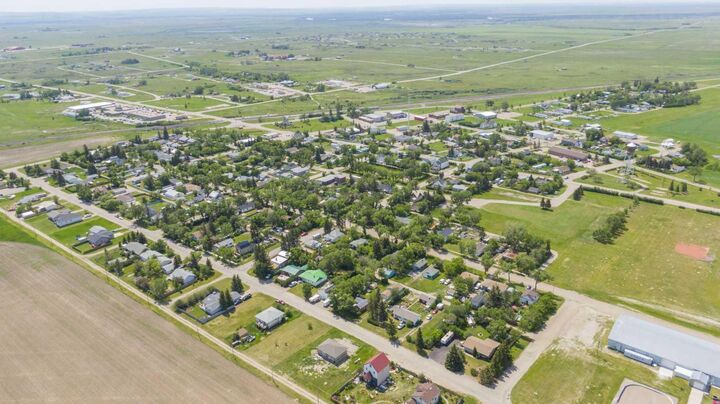 Property Photo: 218 9 Avenue AB T0J 1N0