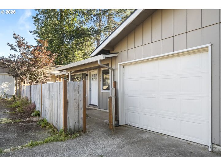 Property Photo:  500 Depot St  OR 97024 