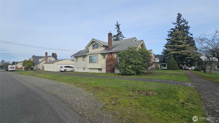 Property Photo:  423 S 34th Street  WA 98418 