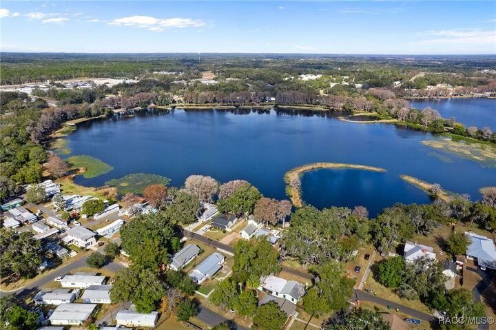 Property Photo:  503 Lake Street  FL 34450 