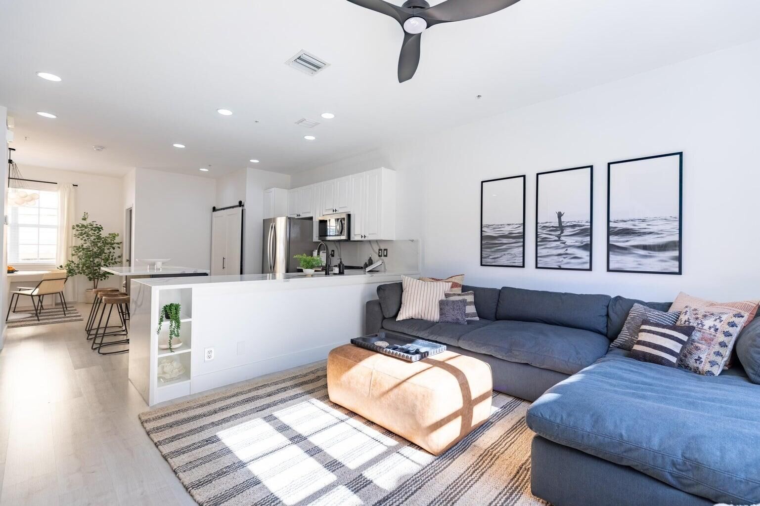 Property Photo:  72 SE 6th Avenue H  FL 33483 