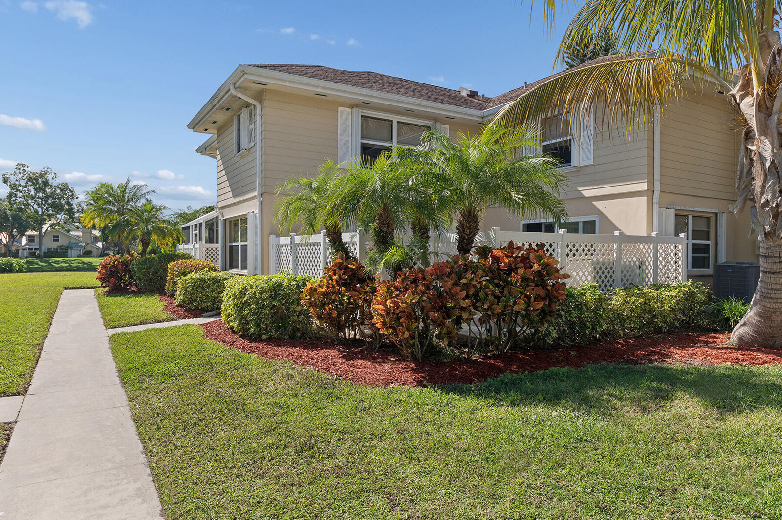 Property Photo:  3002 Hayden Court  FL 33436 