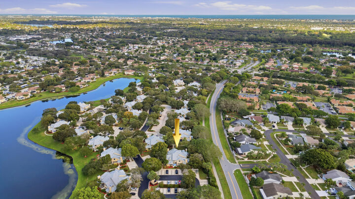 Property Photo: 1003 Copley Court FL 33436